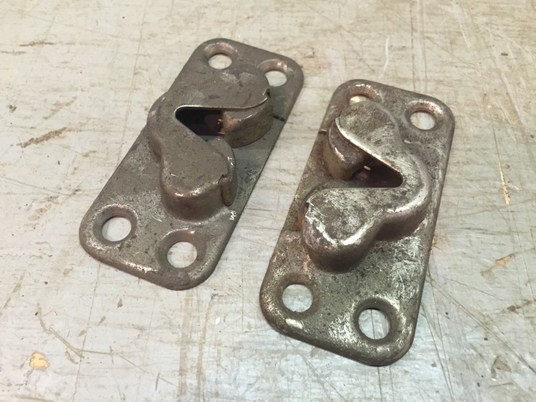NOS Scout 80 Door Striker Latch 60's pickup IH Scout