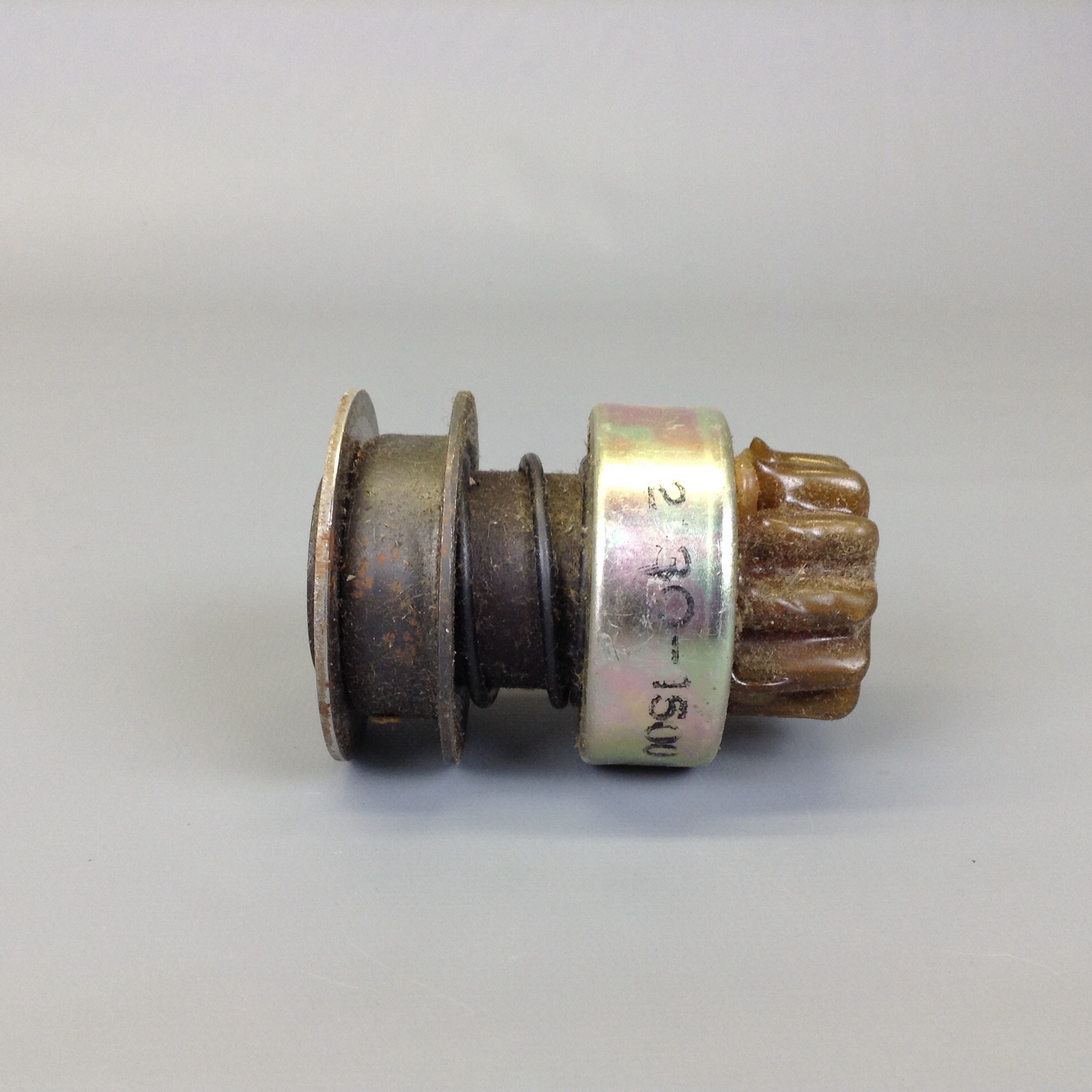 thumbnail image 2 of Vintage Style Standard Motor Products SDN-180 Starter Drive - Direct Replacement 2 of 6