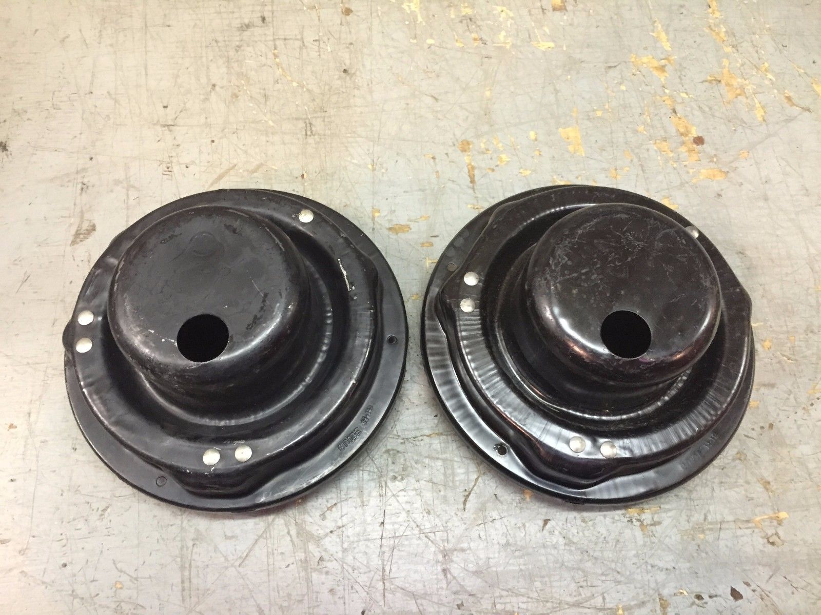 SCOUT 80 800 NOS HEADLIGHT BUCKETS - Image 2