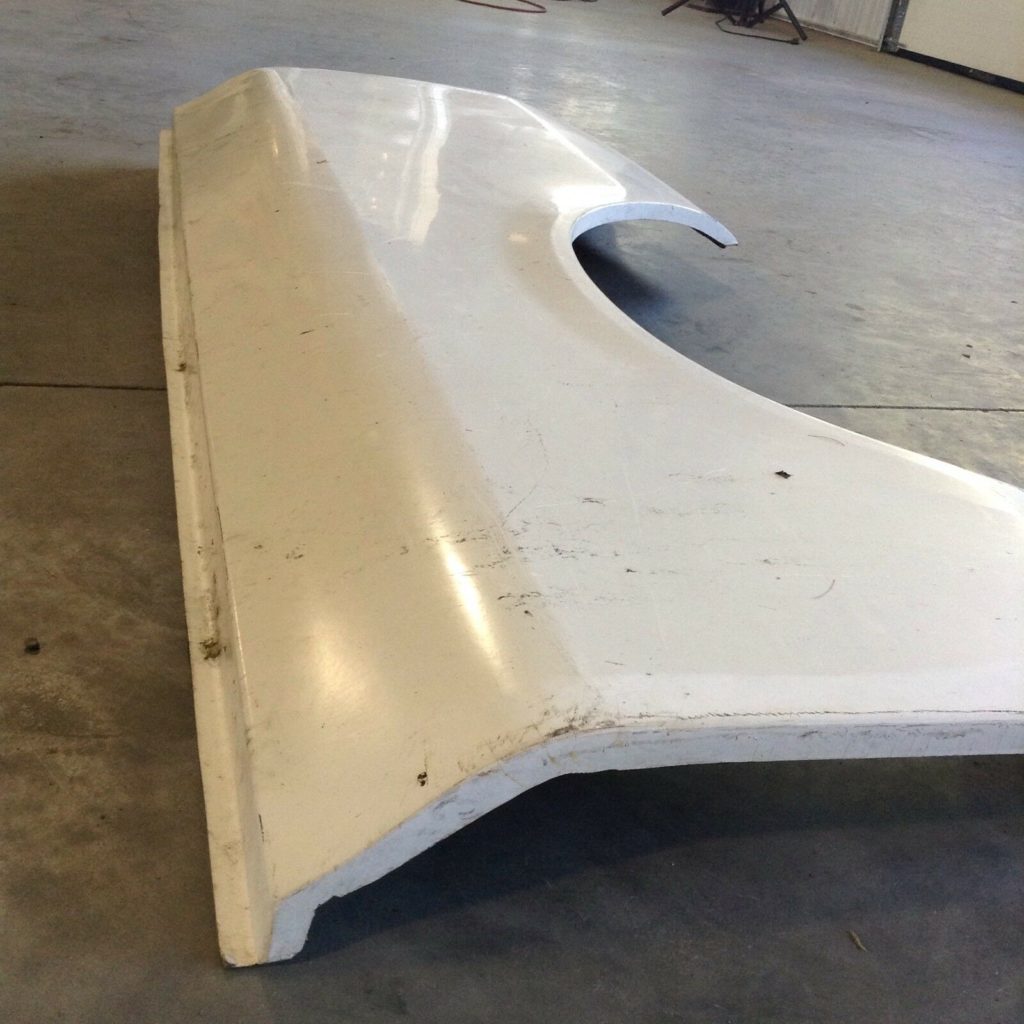 IH INTERNATIONAL SCOUT II DRIVER SIDE FIBERGLASS QUARTER PANEL IH Scout