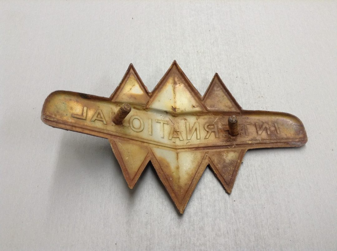 IH International Truck K KB series triple diamond emblem IH Scout